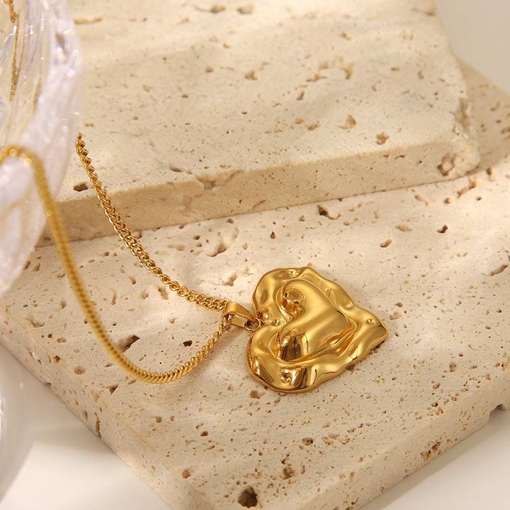 Gold Heart Pendant Necklace